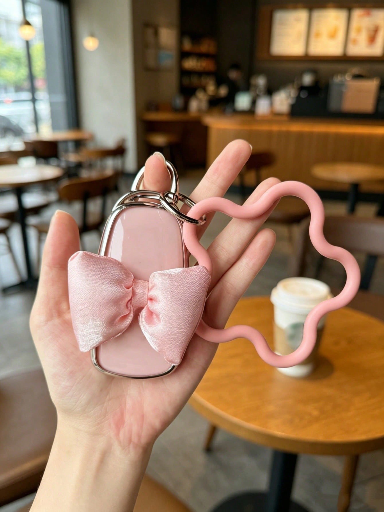 1PC Summer TPU Car Key Cover For Chery Tiggo 8 Pro, Omoda, Arrizo 8/7 Plus, Kunpeng Edition E+, Tiggo 9, With Bow & Flower Lanyard, For Girls