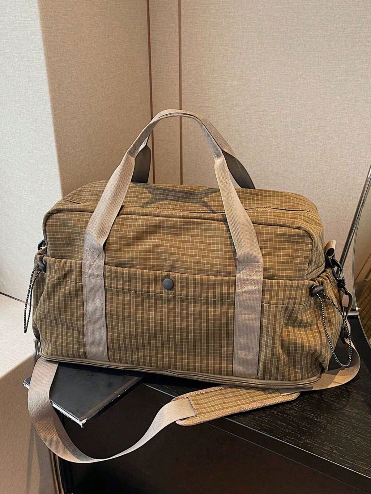 Fashionable Plaid Print Multi-Functional Luggage Bag, Minimalist Casual Retro Multi-Pocket Storage Bag With Wet And Dry Separation Compartment, Unique Design, Large Capacity, Lightweight, Foldable And