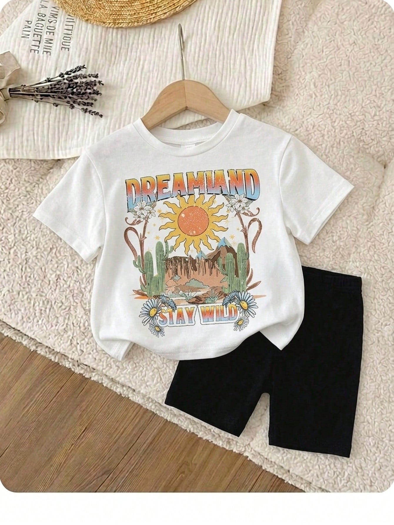 ModeFlare Wear Summer Outfits, Baby Girl's Casual And Simple Short Sleeve T-Shirt And Shorts Set, White And Black, Suitable For Spring And Summer