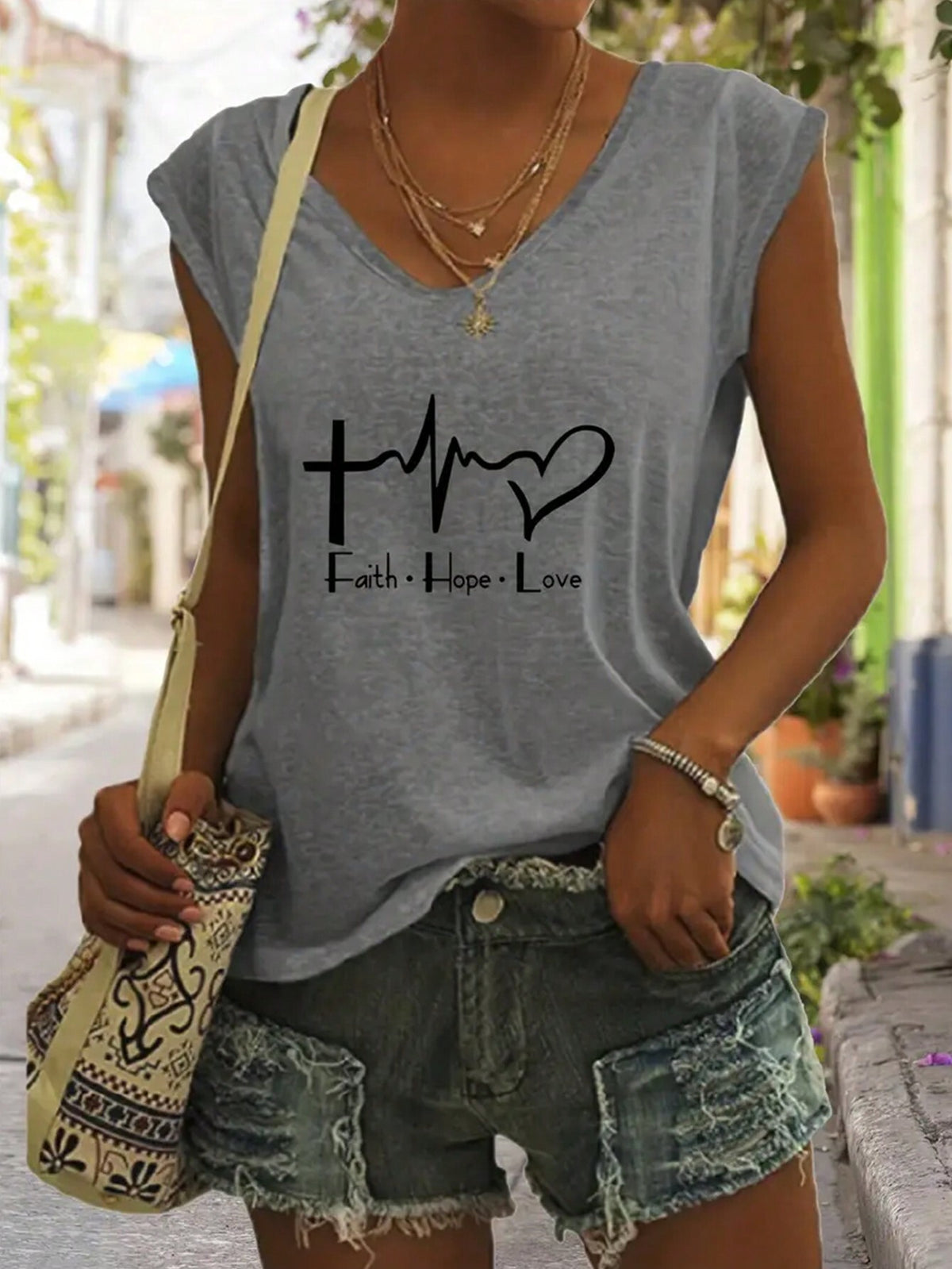 NostaNoir Heart & Slogan Graphic Tank Top Faith Hope Love Graphic Tees Women Tops