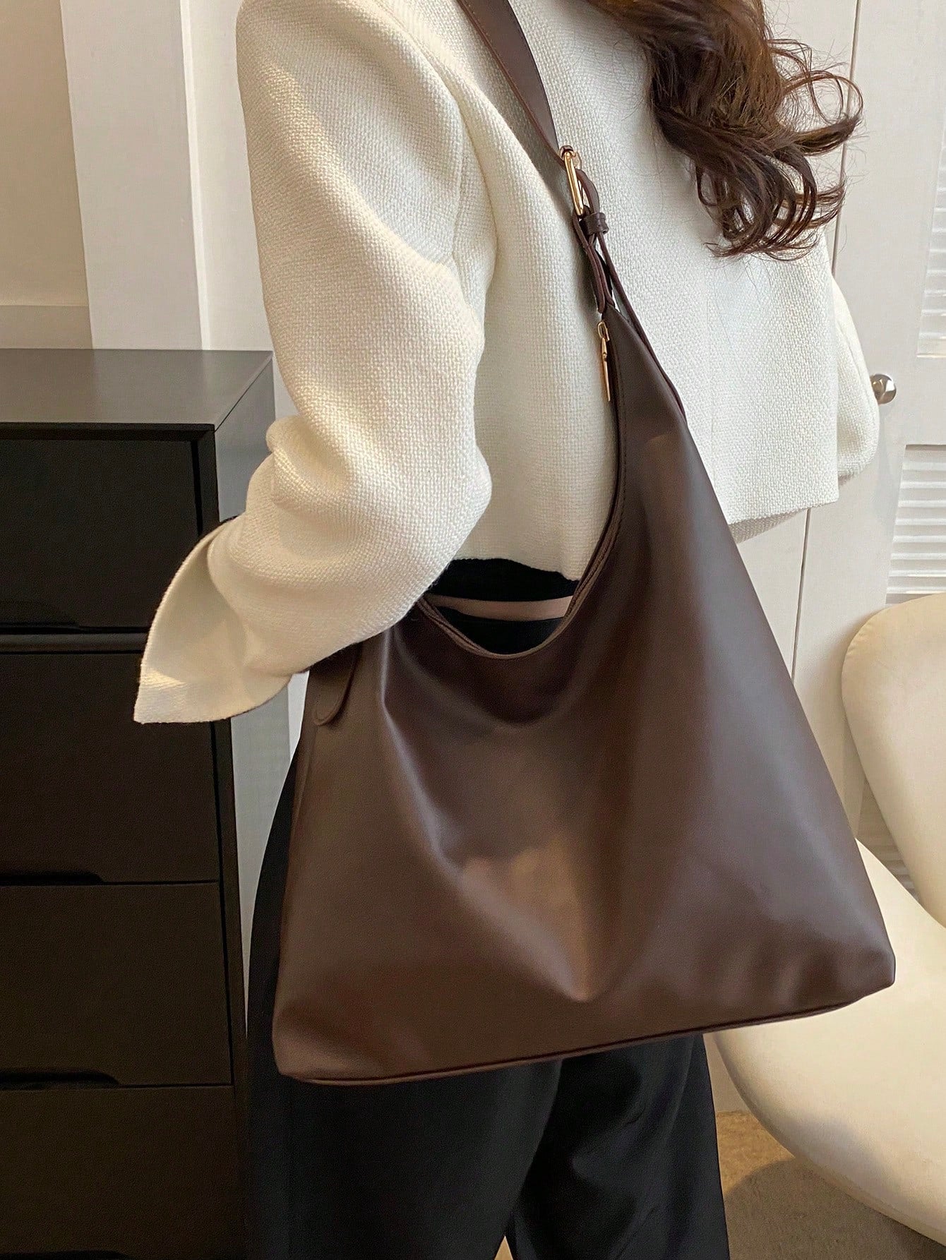 Women's New Large Tote Bag, Fashionable Design Shoulder Bag, Soft PU Material, Textured Style (Color Difference Due To Photo Angle)