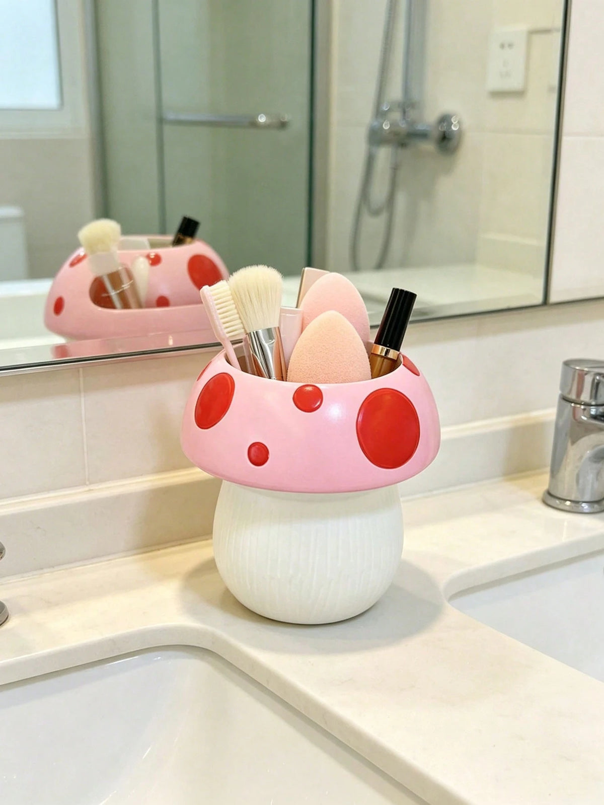 1/2pcs Mushroom Toothbrush Holder, Cute Bathroom Toothbrush Cup Storage Rack, Suitable For Bathroom Decor And Accessories, Vanity Storage, Room Decor, Home Decor, Also A Great Gift For Female Friends