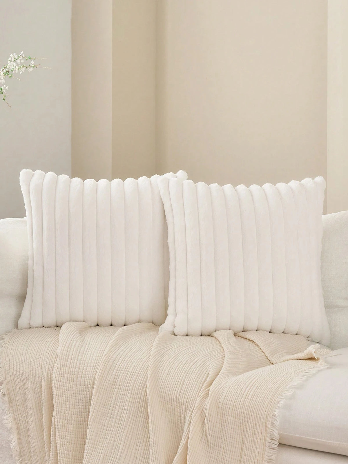 1/2pcs Solid Color Striped Faux Rabbit Fur Decorative Pillow Covers, Back Side Dutch Velvet Fabric, Square Cushion Covers, Holiday Home Decor Pillows, Soft Comfortable Velvet Fabric, Modern Decorative