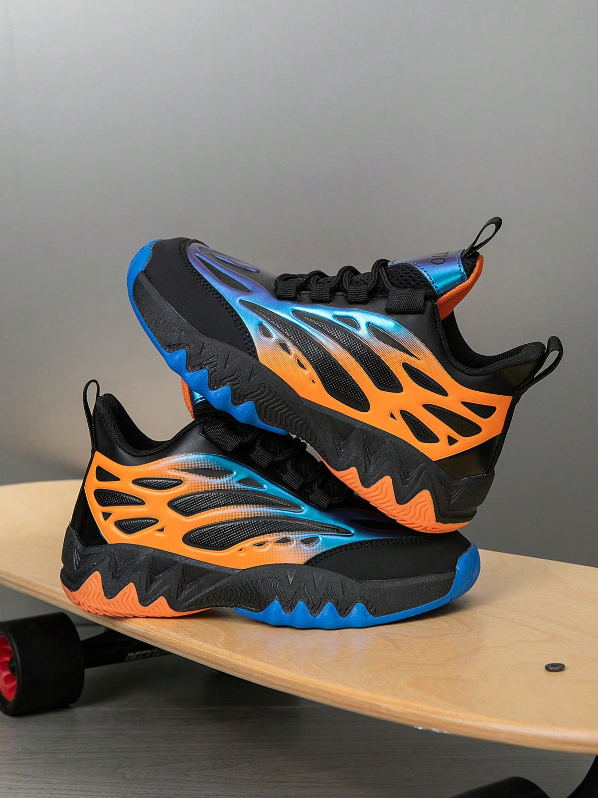 1 Pair Kids' Basketball Shoes, Outdoor Sports Shoes, New Fashion Color Block Breathable Casual Shoes For Boys, All Season