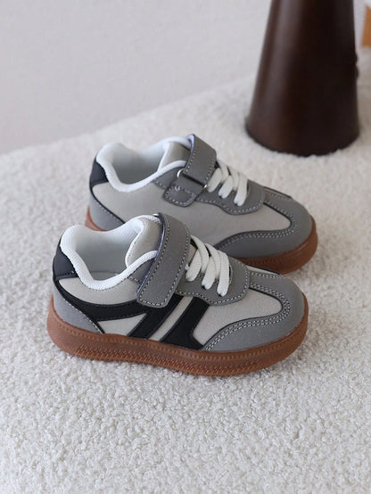 1 Pair Kids' German Training Shoes, Hook And Loop, Soft Sole, Non-Slip, Lightweight, Versatile, Outdoor, Unisex Children's Skate Shoes