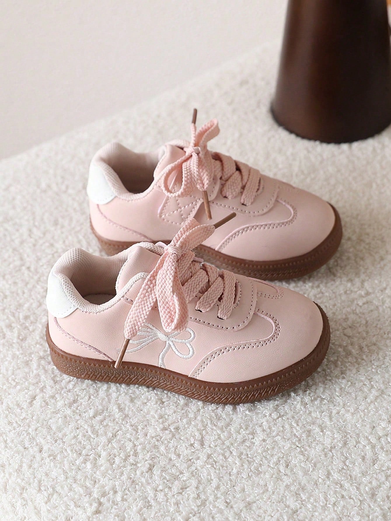 1 Pair Kids' Skate Shoes, Comfortable Soft Sole Versatile Sports Shoes, Outdoor Training Shoes