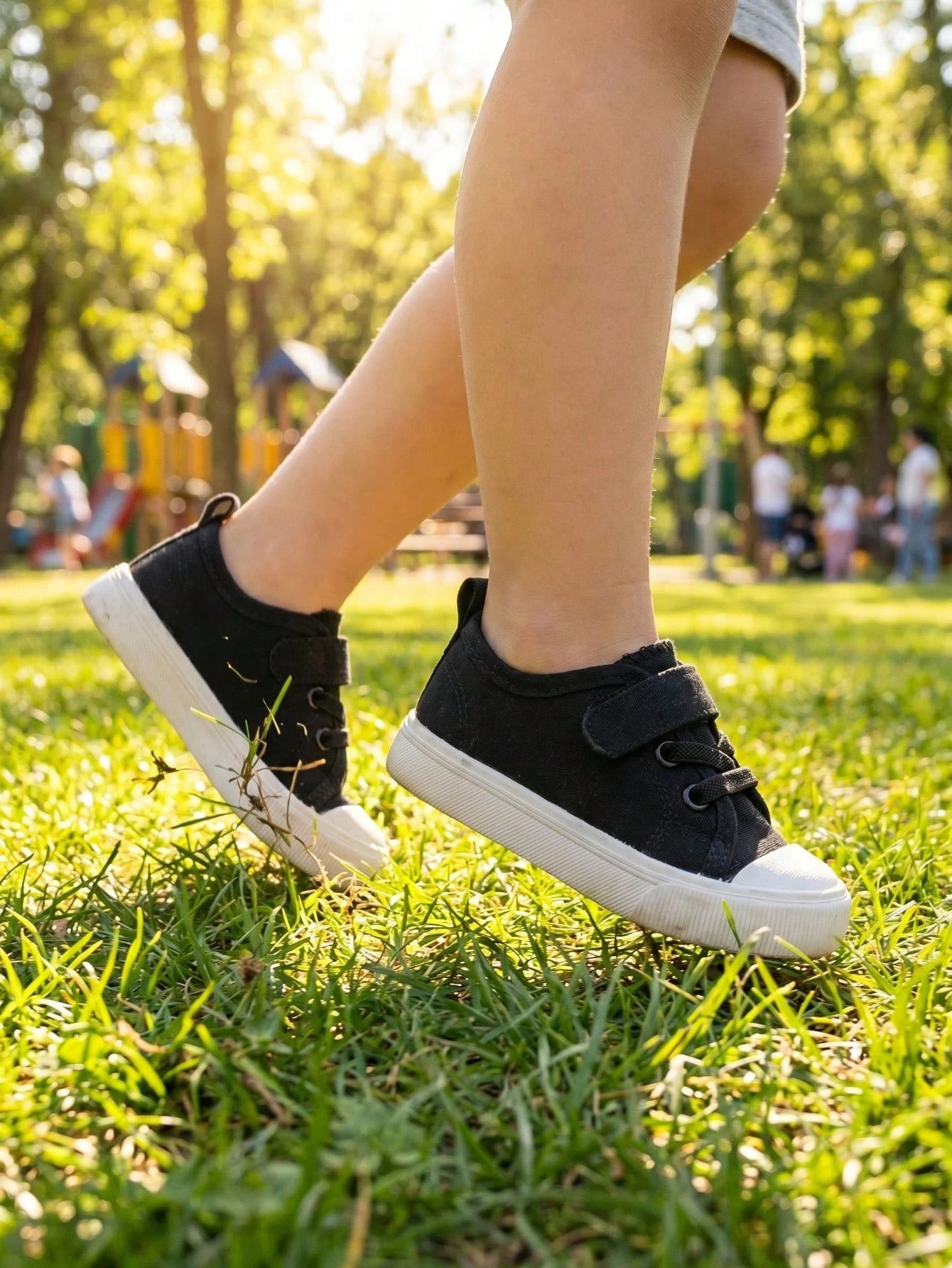1 Pair Unisex Kids Black Classic Minimalist Versatile Canvas Sneakers, Hook And Loop Strap Design, Soft Sole Comfortable Breathable Lightweight Casual Baby Shoes Suitable For Daily Wear, Outdoor Activ