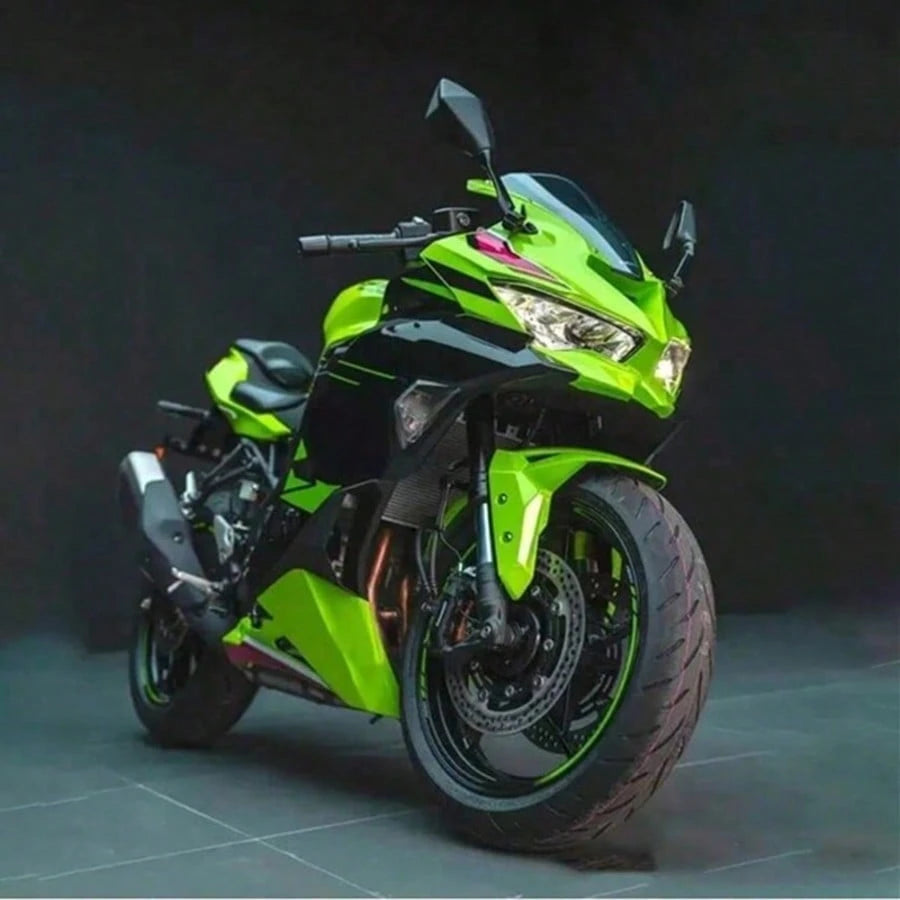 1 Roll Grass Green Car PET Film, Eye-Catching Visual Effect, Beautiful Appearance, Fast Application, Heat Resistant, Waterproof, Sun Protection, Corrosion Resistant