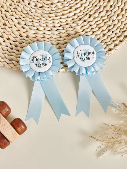 1 Set Of 2pcs Baby Shower Pins 'Mommy To Be/Daddy To Be' Medal, Commemorative Gift For Expectant Parentsbaby Shower Family Decorations Gifts