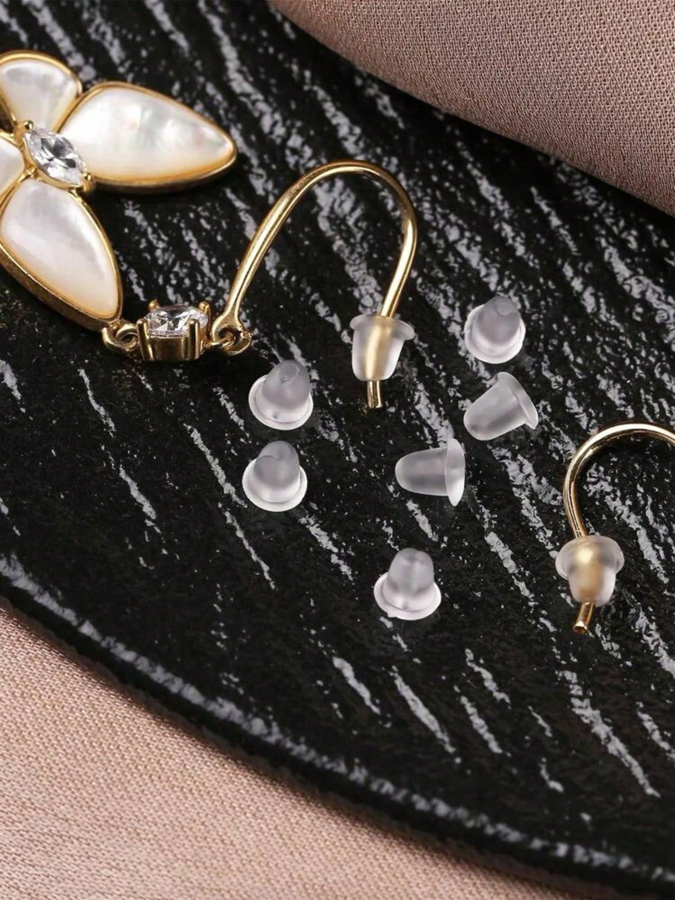 100-1200pcs Silicone Earring Backs- Low Allergy Clear Earring Stoppers, With Storage Box, Suitable For DIY Jewelry Making, Earring Safety Clips, Ideal For Halloween And Christmas Craft Materials