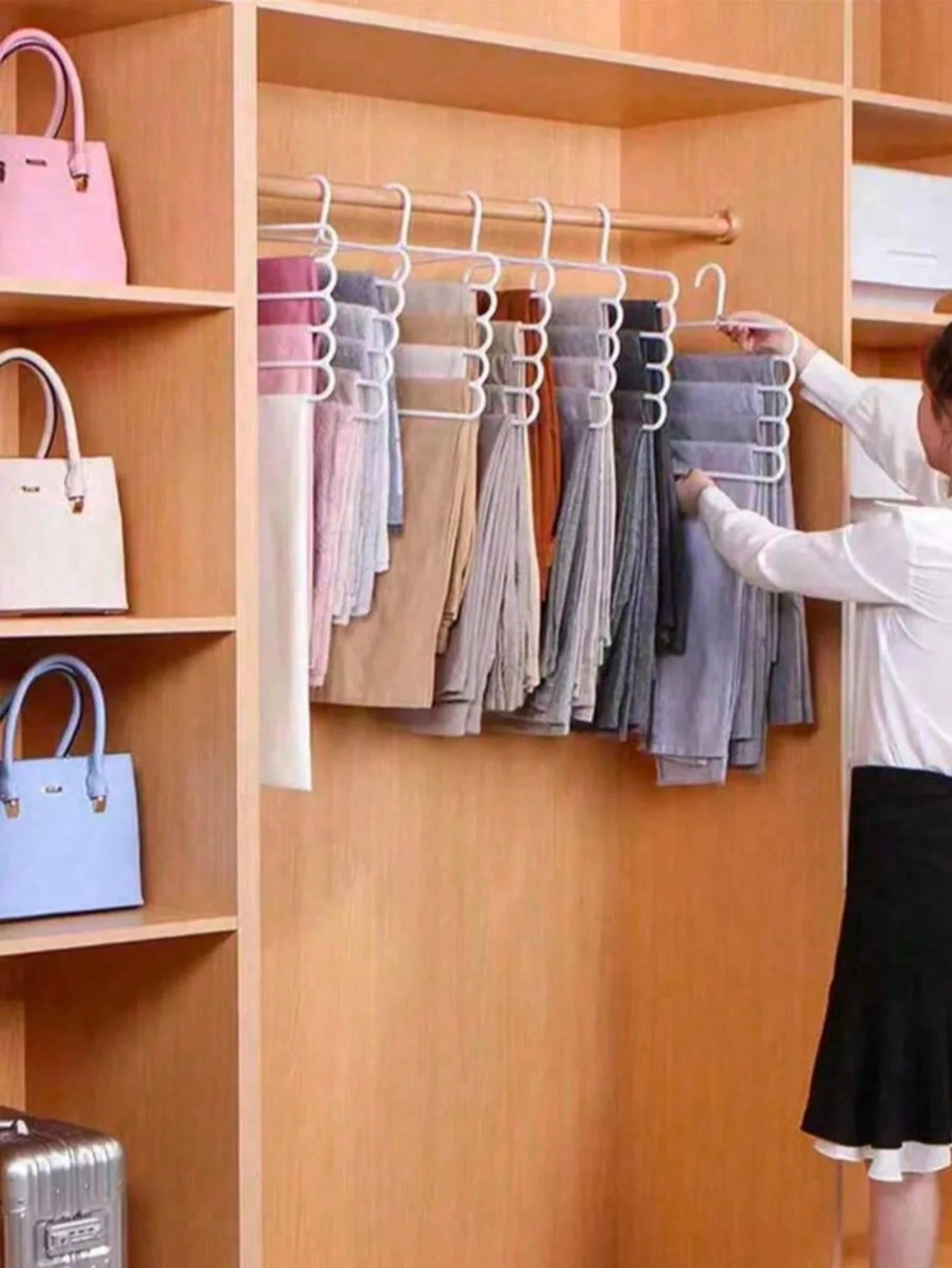 10pcs/Pack, 5pcs/Pack, 4pcs/Pack, 2pcs/Pack Or 1pc Hangers. Also Available 5-Tier Plastic Scarf Organizer, And Thicker More Durable Versions For Storing Pants, Scarves And Ties.