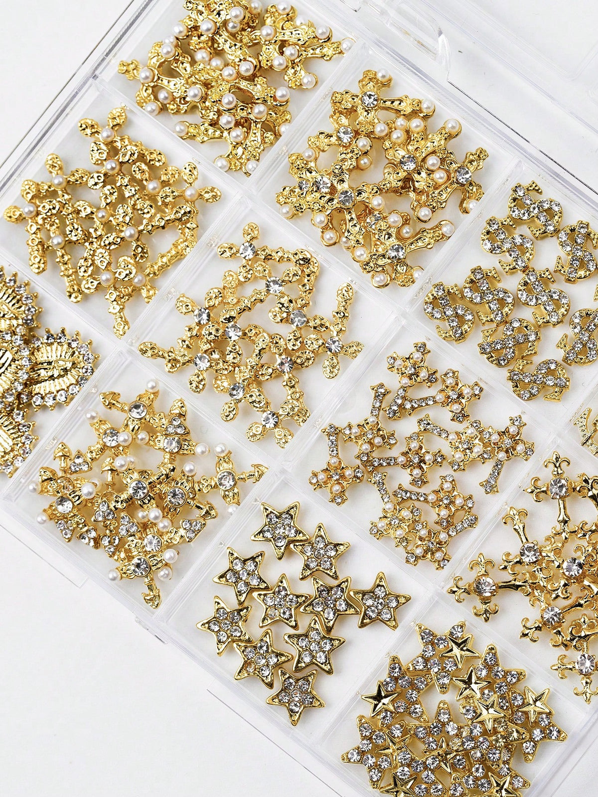 115pcs Charming Luxury Y2K Style Gold Alloy Pearl Rhinestone Cross Gemstone Five-Pointed Star Rhinestone Religious Portrait Nail Art Decoration Accessories Set Nail Charms