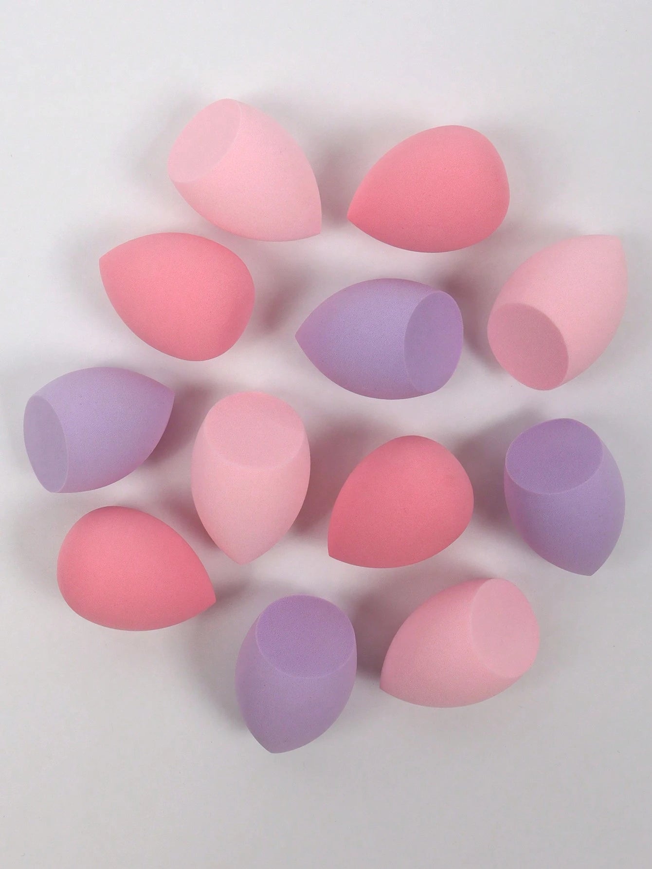 12pcs Medium Makeup Sponge Puff, Mixed Beauty Makeup Sponge For Liquid, Cream, Powder, Multi Color Cosmetics Sponge. Latex-Free, Dual-Use Wet Or Dry Foundation Blending Cream, Suitable For All Skin Ty