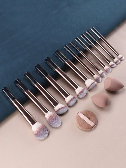 15pcs Makeup Brush Set, Including Powder Brush, Blush Brush, Highlighter Brush, Eyeshadow Brush, Lash Brush, Eyeliner Brush, Angled Makeup Sponge, Round Makeup Sponge, Round Powder Puff, Triangle Powd