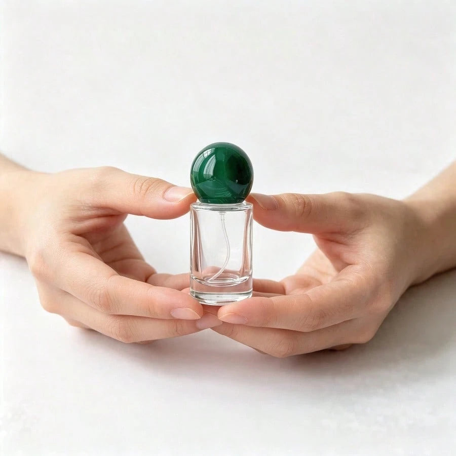 1pc 20ml Refillable Fragrance Spray Bottle, Transparent Glass Travel Fragrance Sprayer With Green Round Cap, Portable Empty Cosmetic Dispenser Bottle, Mini Travel Size Fragrance Container