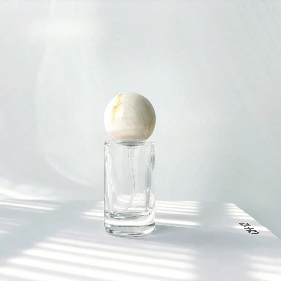 1pc 20ml Refillable Fragrance Spray Bottle, Transparent Glass Travel Fragrance Sprayer With Green Round Cap, Portable Empty Cosmetic Dispenser Bottle, Mini Travel Size Fragrance Container