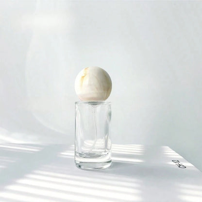 1pc 20ml Refillable Fragrance Spray Bottle, Transparent Glass Travel Fragrance Sprayer With Green Round Cap, Portable Empty Cosmetic Dispenser Bottle, Mini Travel Size Fragrance Container