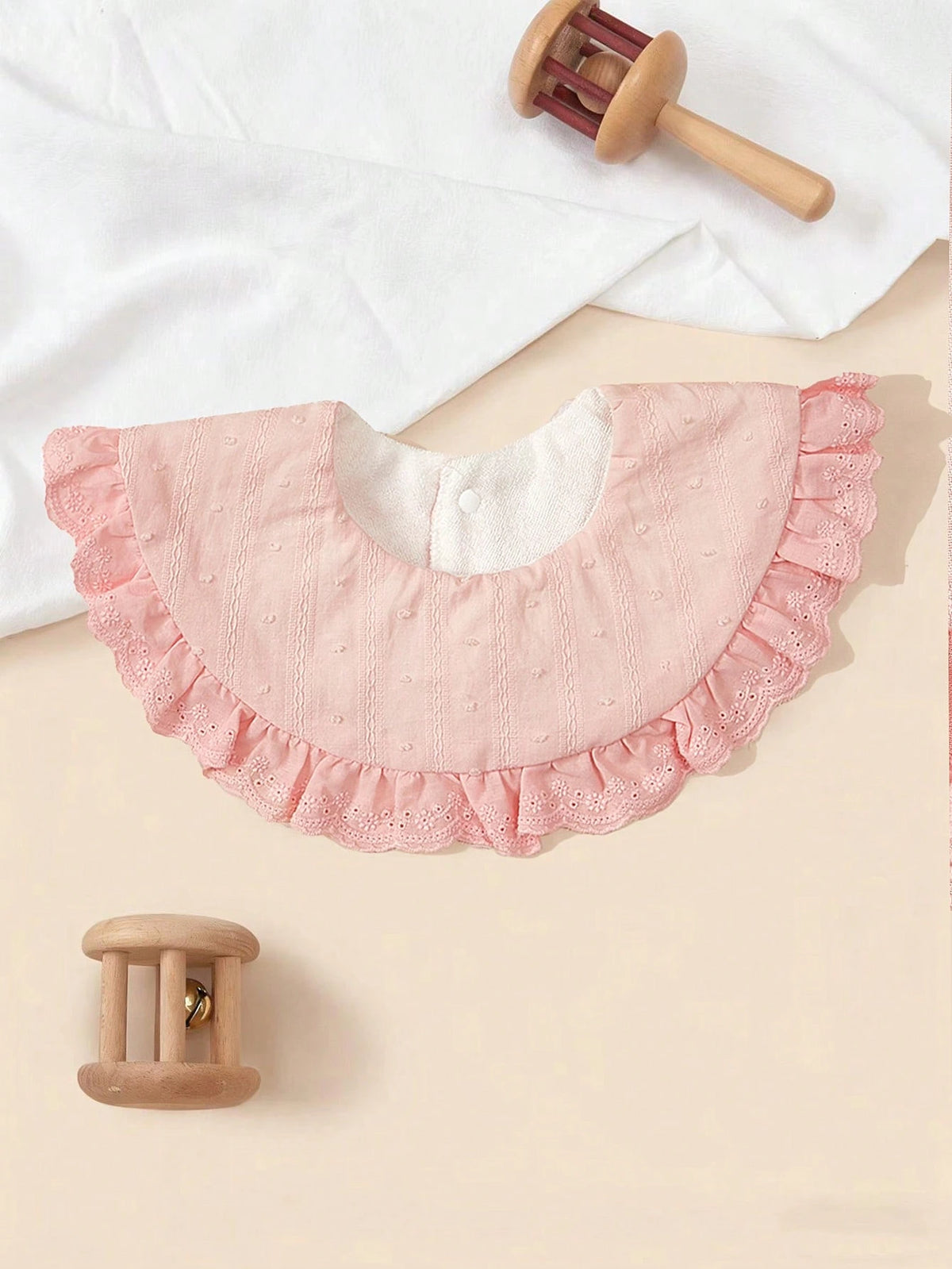1pc Baby Princess Lace Flower Bibs, High-Quality Wedding Season Teething Drool Bibs, Floral Edging, Vintage Style Drool Bibs For Baby Girls, Suitable For Daily Outings And Gifts