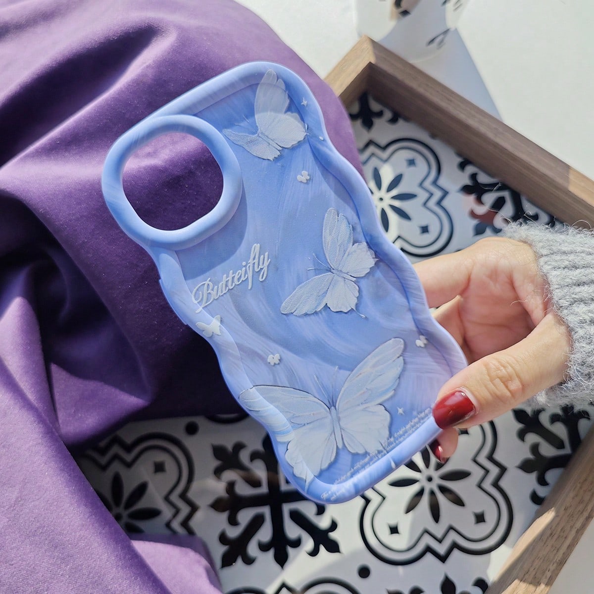 1pc Blue Silver Feather Butterfly Cute Creative Fresh Flying Beautiful Innovative European American Matte Purple Blue, Macaron Color Full Coverage Anti-Drop Fresh Colorful Wave Shape Cream Style, [Int