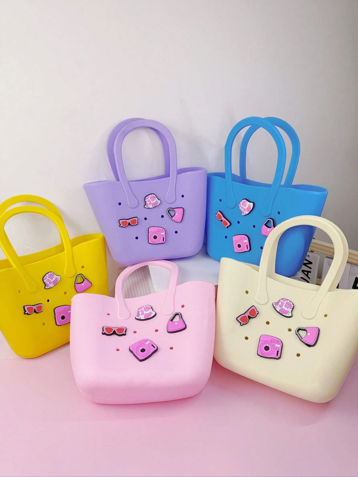 1pc Children's New Solid Color Letter Detachable Silicone DIY Handbag