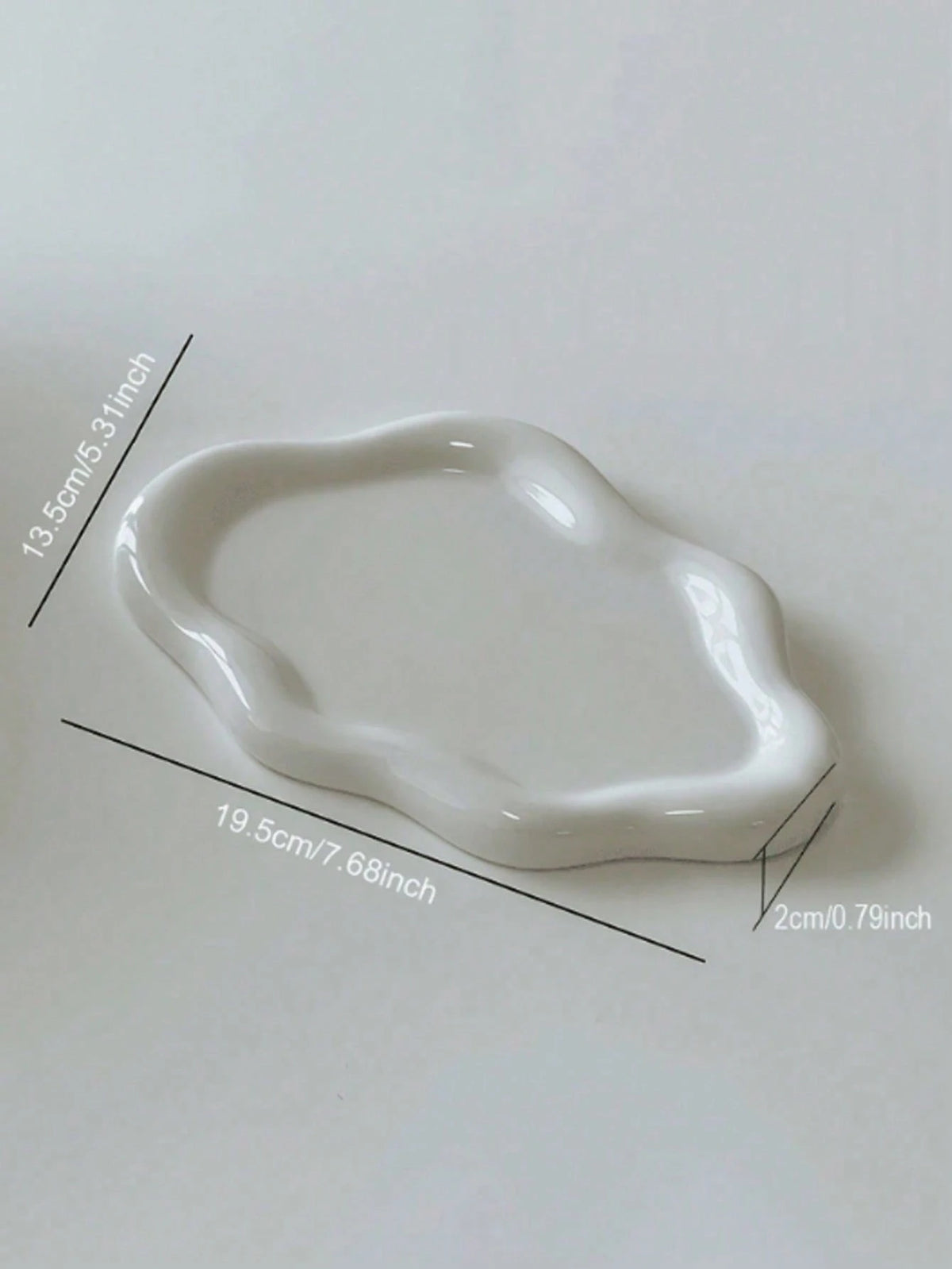 1pc Cloud-Shaped Jewelry & Perfume Display Stand, Elegant Jewelry Tray, Earring Display Rack, Jewelry Display Stand, ABS Resin Vanity Tray. Ideal For Home, Living Room And Office Small Item Storage. A