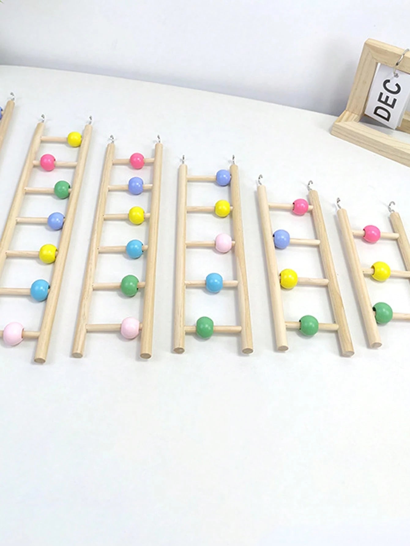 1pc Colorful Wooden Bead Parrot Ladder, Parrot Climbing Hook Entertainment Ladder, Suitable For Bird Education Supplies, Pet Bird Entertainment Toy, Pet Bird Play, Rest, Bird Cage Accessories, Parrot