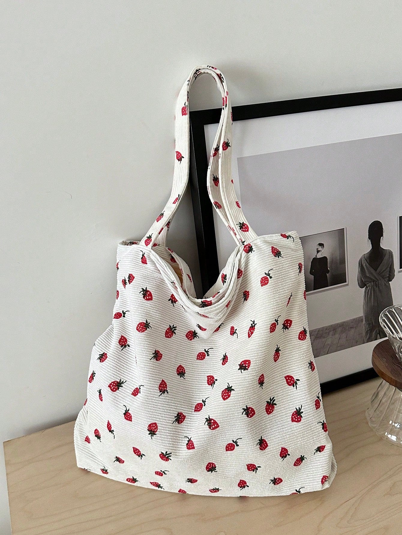 1pc Corduroy Tote Bag, Slouchy Large Capacity Handbag, Vintage Striped Corduroy Fabric, Minimalist Casual Aesthetic, Versatile Bag Suitable For Women Students And Commuters (Due To Lighting And Angle