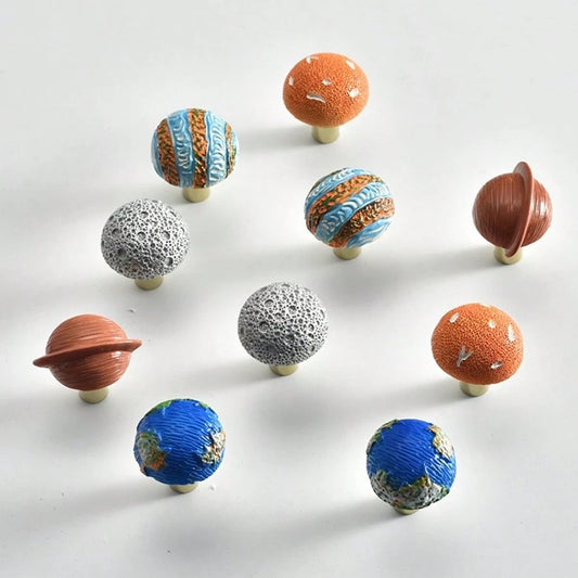 1pc Creative Cartoon Planet Single Hole Drawer Handle, Kids Room Decor For Wardrobe, Bookshelf, Shoe Cabinet, Small Pull Handle, Perfect For Closet Doors, Luxury Home Decor| Elegant Cabinet Knob