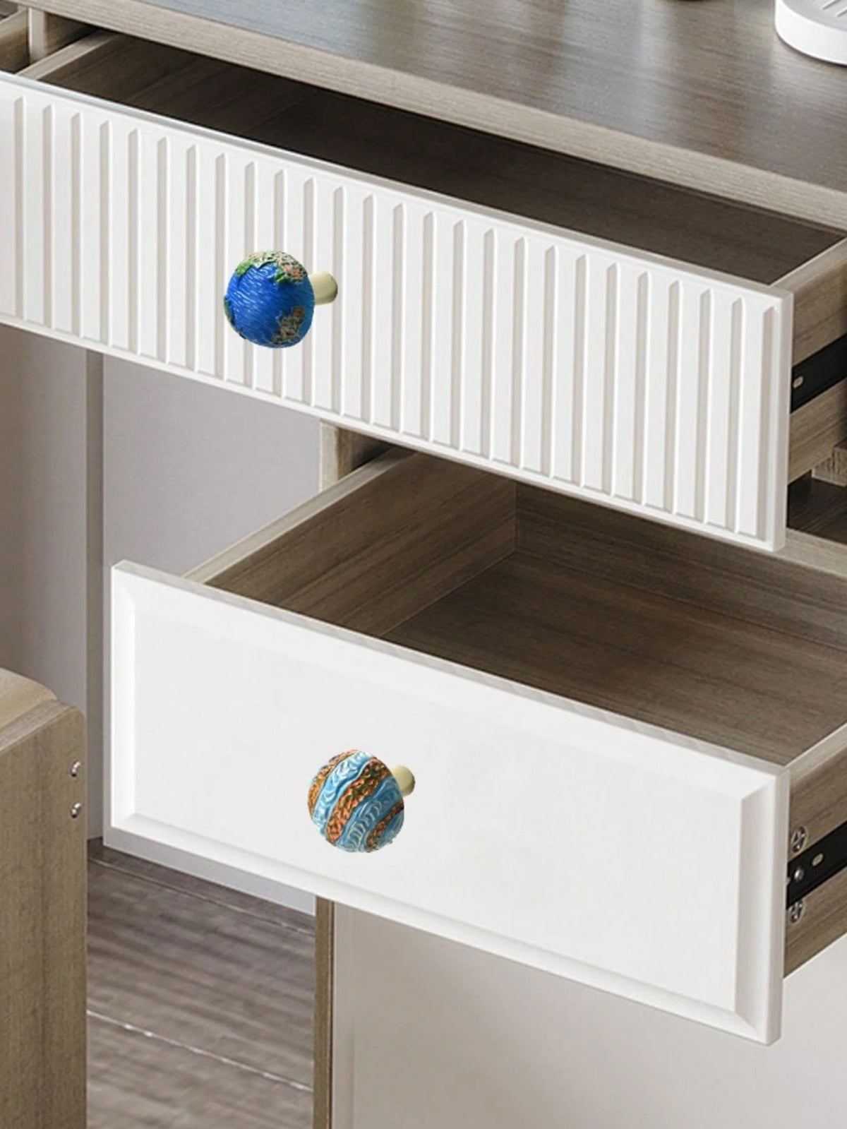 1pc Creative Cartoon Planet Single Hole Drawer Handle, Kids Room Decor For Wardrobe, Bookshelf, Shoe Cabinet, Small Pull Handle, Perfect For Closet Doors, Luxury Home Decor| Elegant Cabinet Knob