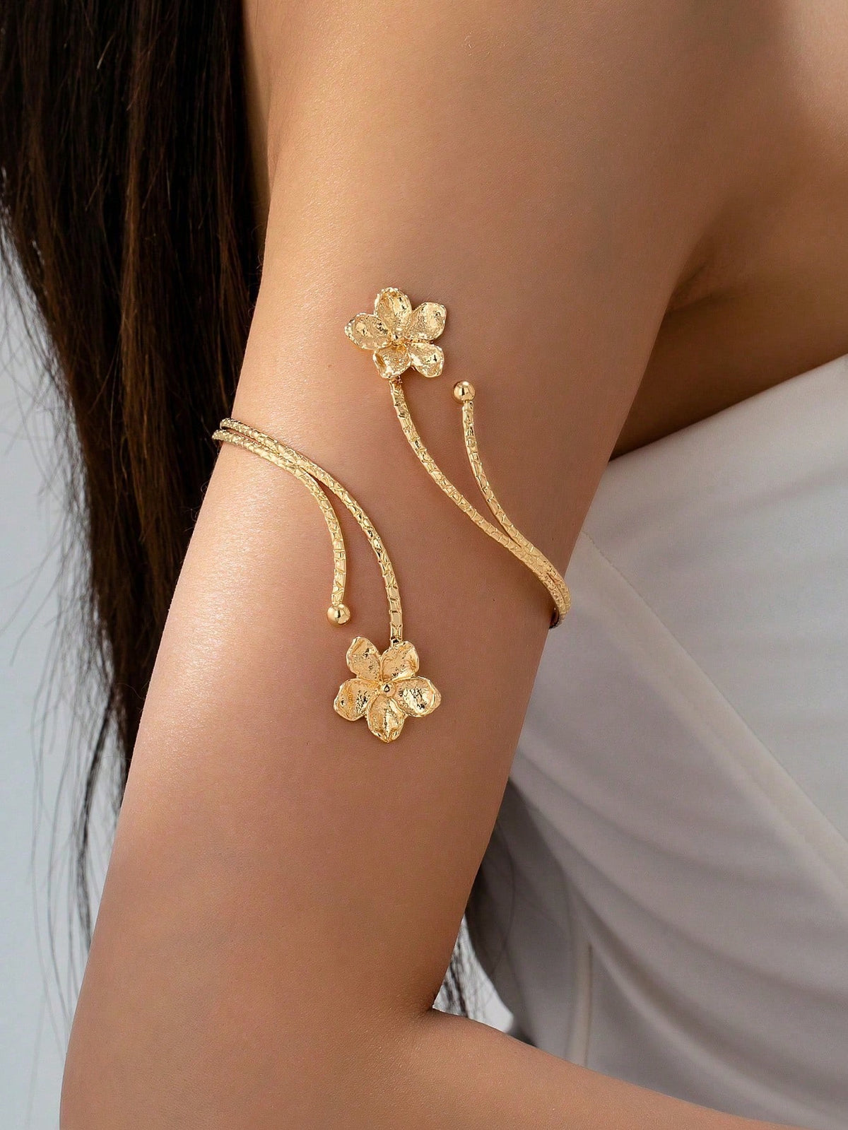 1pc Elegant Floral Pattern Women's Arm Cuff Bracelet, Bohemian Style Arm Band For Spring/Summer