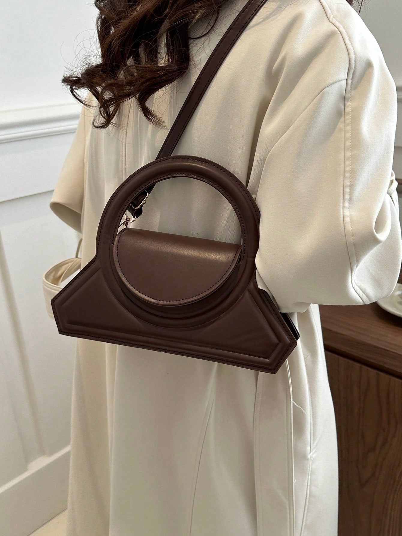 1pc Fashionable Round Handbag, Solid Color Minimalist Crossbody Bag, Women Shopping Tote