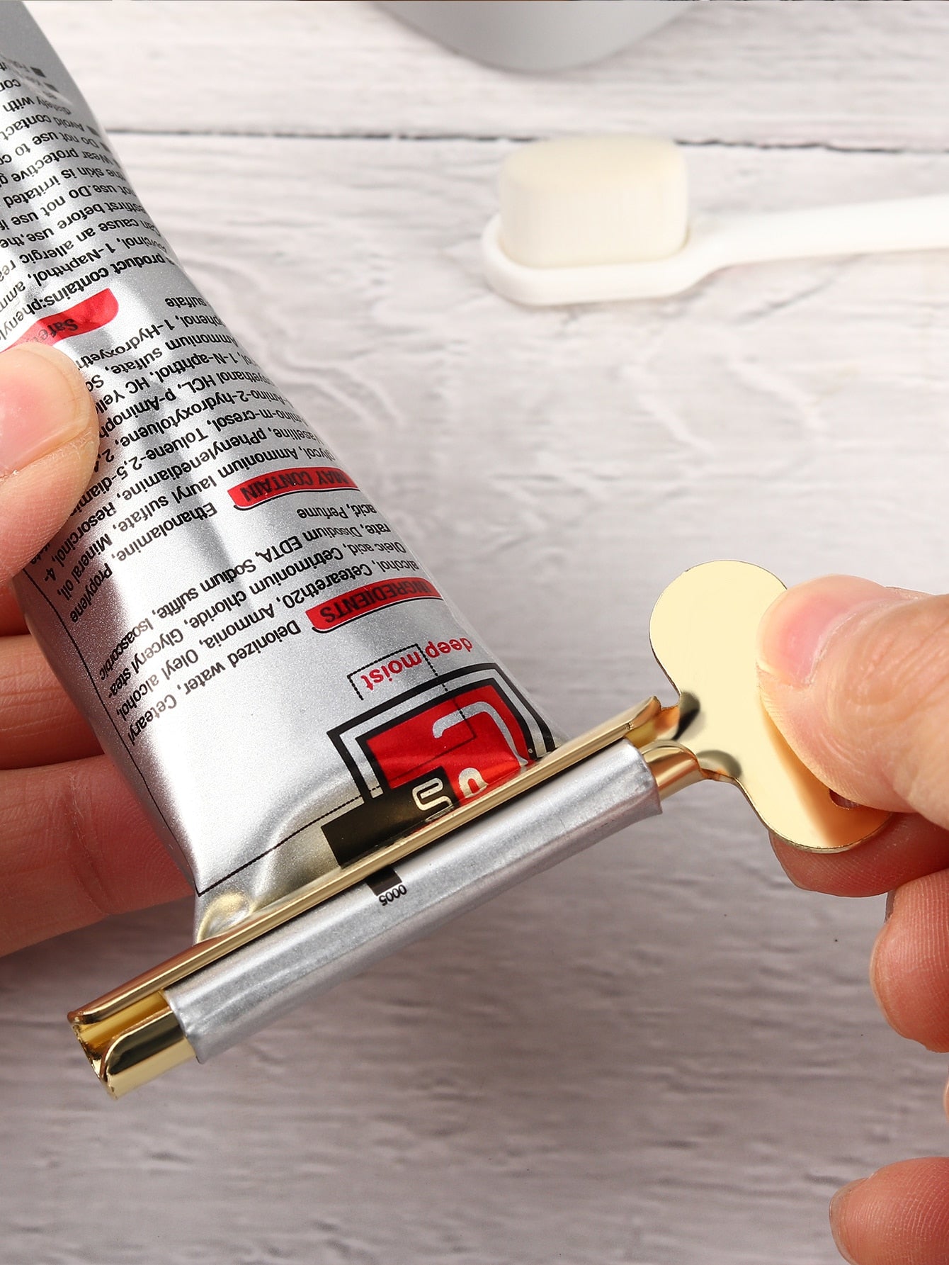 1pc Gold Stainless Steel Toothpaste Squeezer, Suitable For Hand Cream, Ointment, And Aluminum Tubes Toothpaste Home Bathroom Decor Fall Decor Back To School