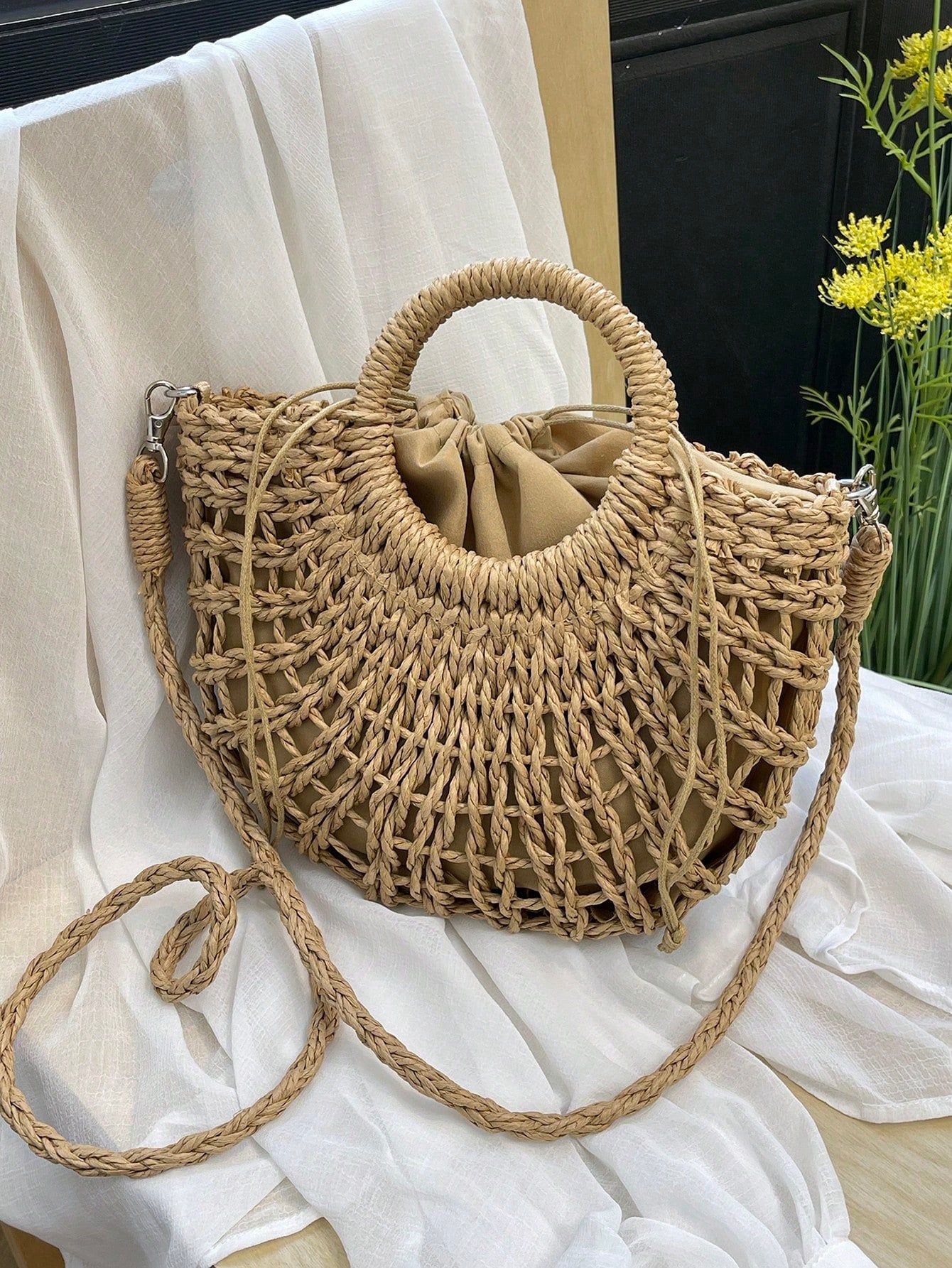1pc Half-Moon Hollow Out Handbag, Fashionable Beach Vacation Straw Woven Bag, Vacation Bag For Summer, Perfect For Beach Vacation, Travel, Boho Chic