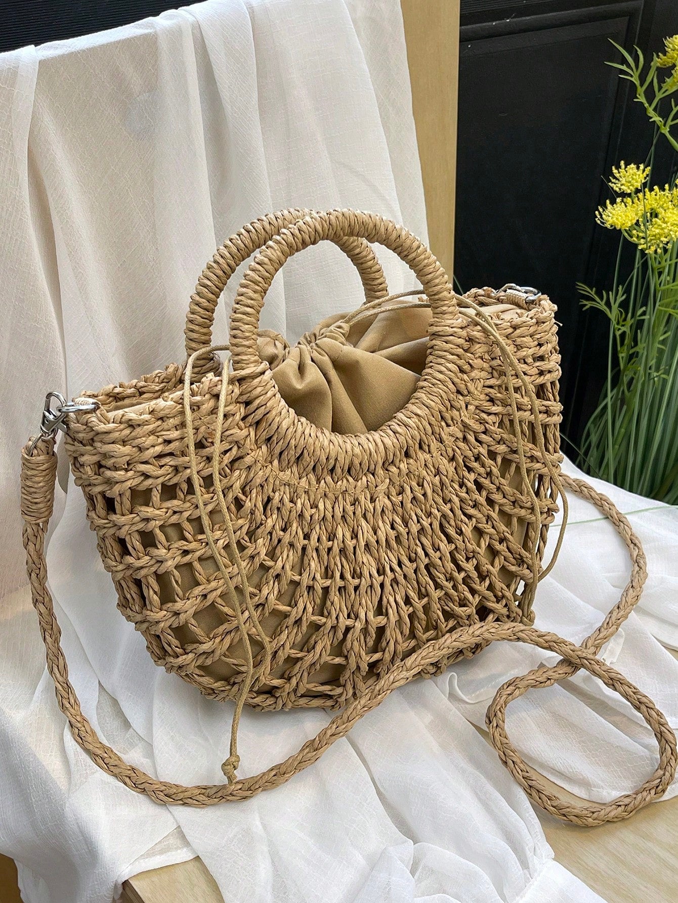 1pc Half-Moon Hollow Out Handbag, Fashionable Beach Vacation Straw Woven Bag, Vacation Bag For Summer, Perfect For Beach Vacation, Travel, Boho Chic
