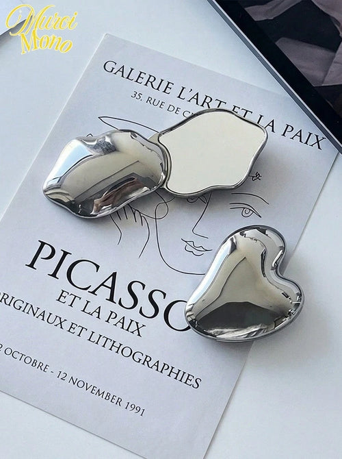 1pc Handheld Heart-Shaped Makeup Mirror, Miniature Simplistic Unbreakable Portable Double Sided Compact Folding Mirror For Touchups