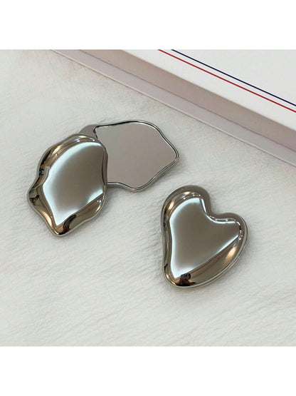 1pc Handheld Heart-Shaped Makeup Mirror, Miniature Simplistic Unbreakable Portable Double Sided Compact Folding Mirror For Touchups