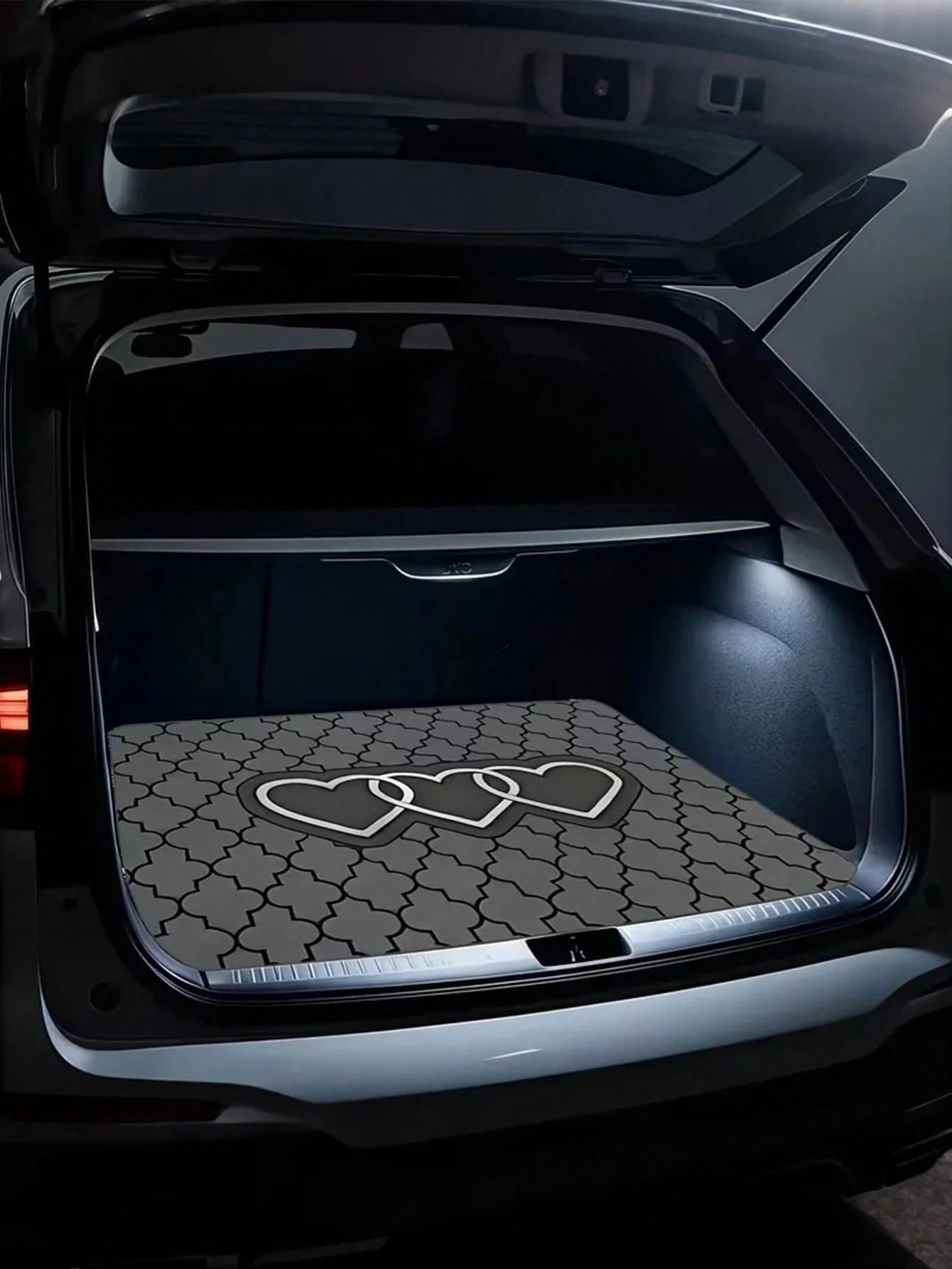1PC Heart Print Car Trunk Mat, Elegant Universal Car Interior Trim For Multiple Models, Machine Washable & Easy To Clean Cargo Liner, Ideal Valentine's Day Gift For Women, Romantic Auto Accessories Fo