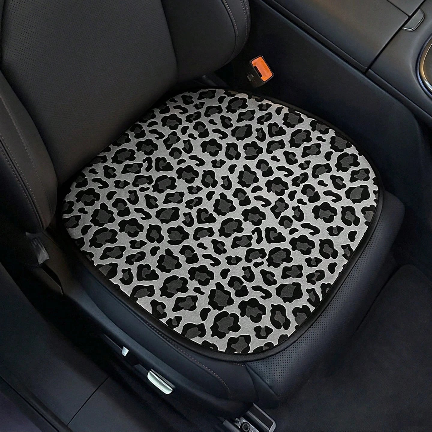 1pc Leopard Print Car Seat Cushion, Leopard Print Car Seat Cover, Non-Slip And Breathable, Premium Comfortable Car Seat Cushion, Suitable For Summer, Winter And All Year Round, Universal Fit. Perfect