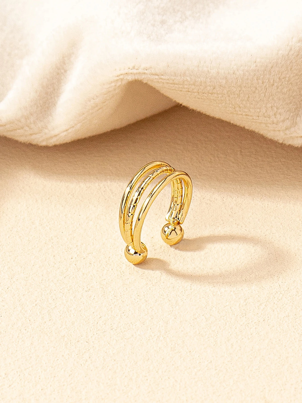 1pc Minimalist Metallic Wire Lip Ring