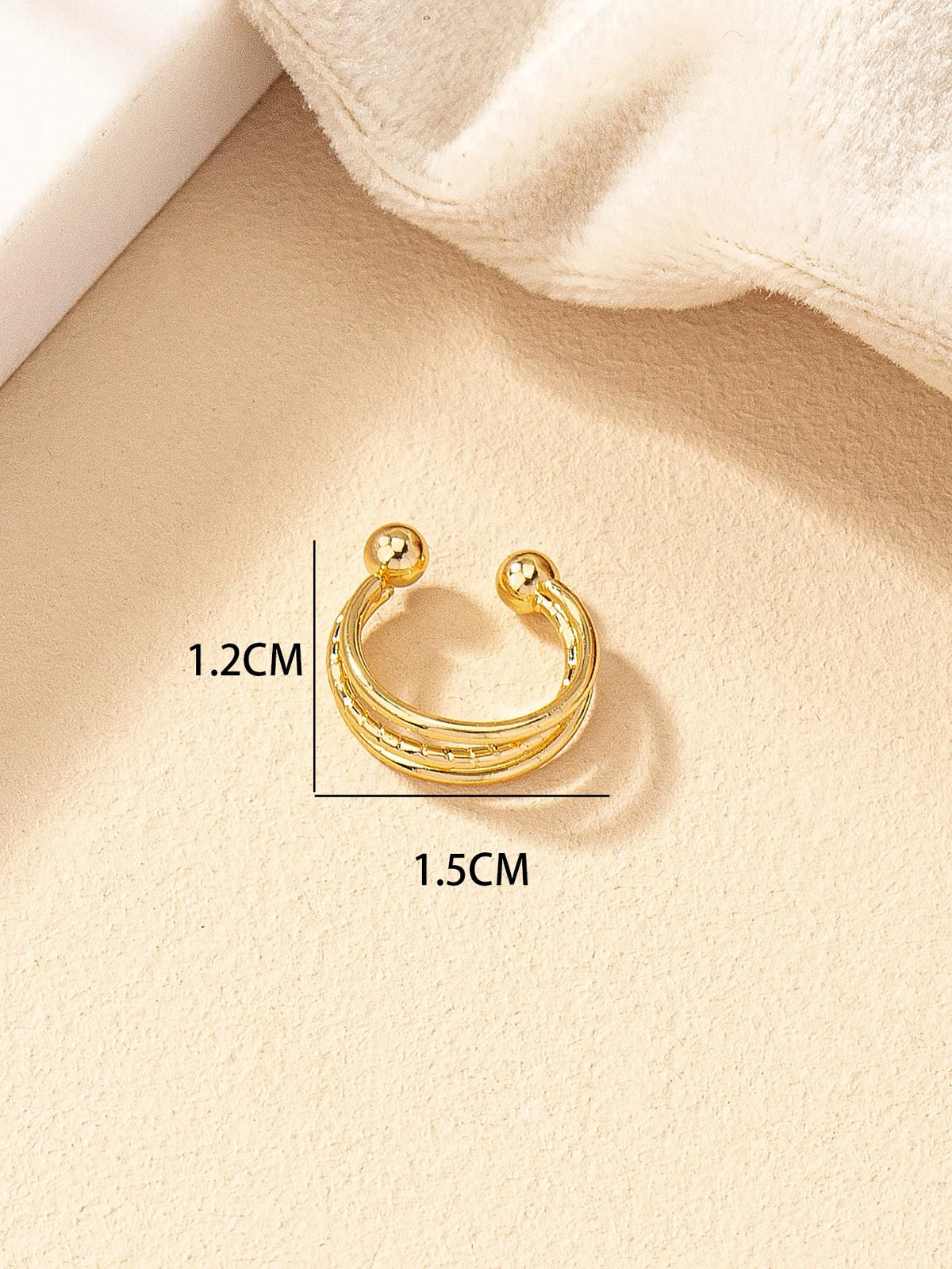 1pc Minimalist Metallic Wire Lip Ring