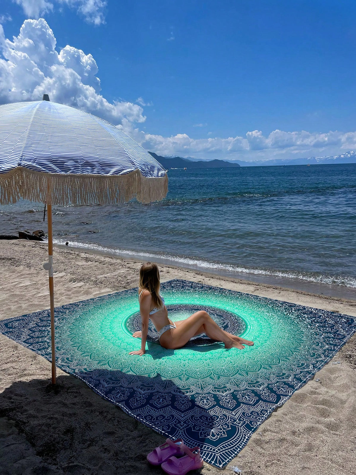 1pc New Outdoor Waterproof Anti-Sand Digital Printed Picnic Mat/Beach Towel, Fashionable And Fresh Pattern, Suitable For Outdoor Camping And Picnics (100g Fabric Weight)
