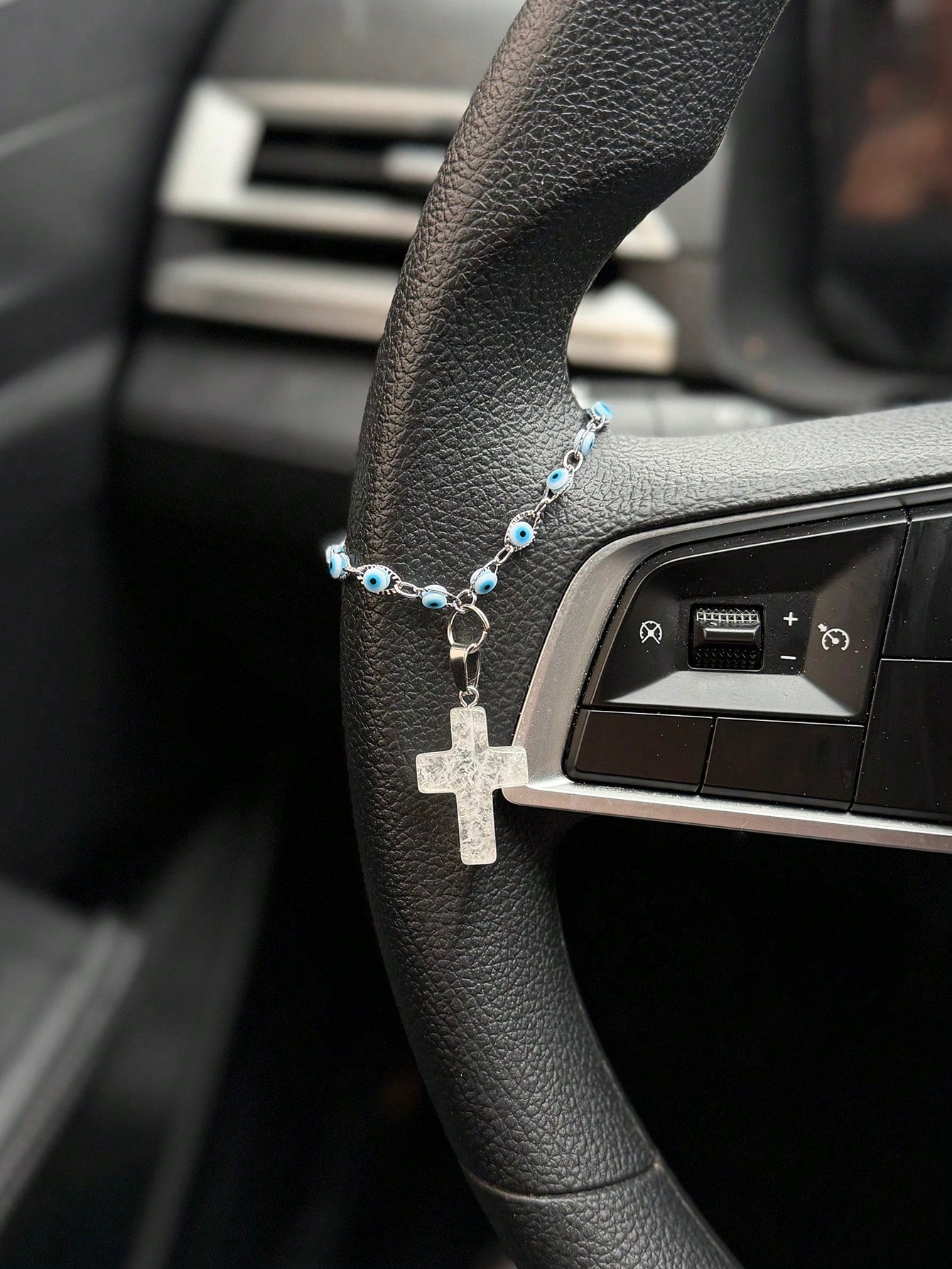 1pc Silver Devil's Eye Steering Wheel Decor, Personalized Steering Wheel Accessory, Car Interior Decoration