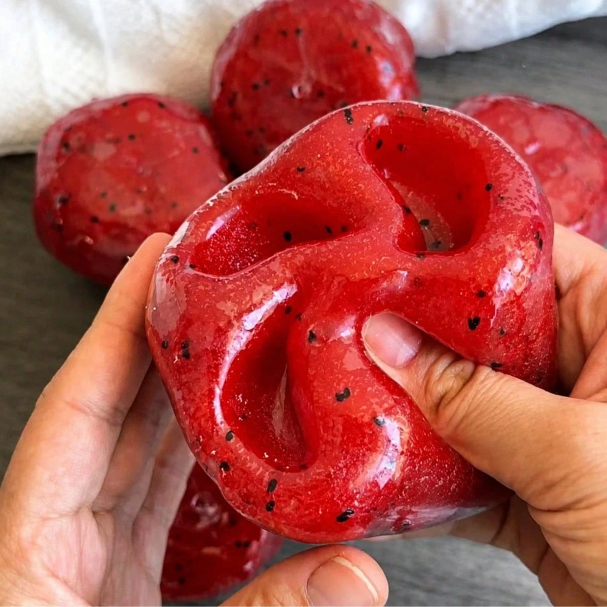 1pc Watermelon Ice Ball Squishy Toy, Sandy Texture, Anxiety Relief, ADHD Autism Fingertip Toy, Stress Relief Toy, Best Gift For Birthday, Party, Easter, Christmas, Valentine's Day, Back To School