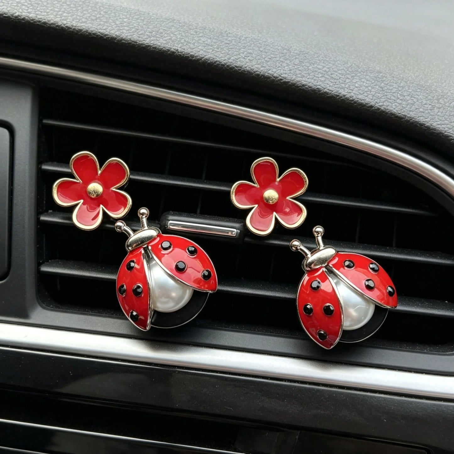 2/4pcs Daisy & Happy Seven-Star Bug Car Aromatherapy Clip, Cute Alloy Insect Air Vent Decor Clip, Fun Car Air Freshener