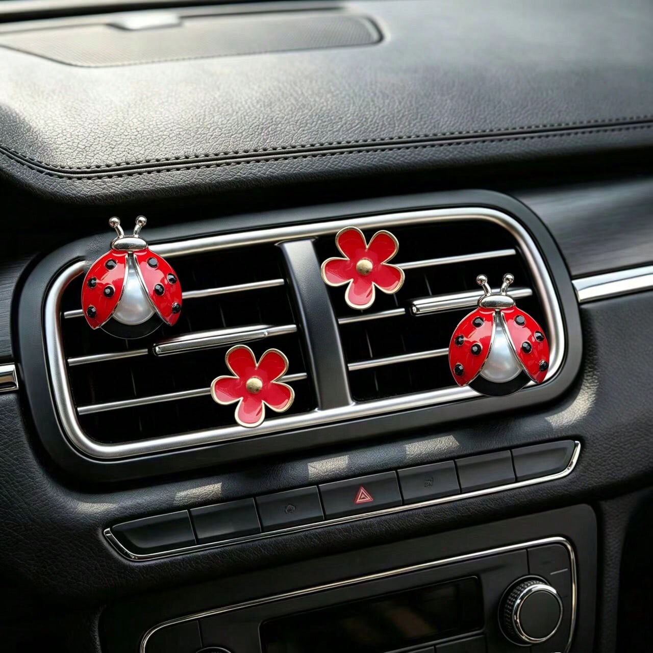 2/4pcs Daisy & Happy Seven-Star Bug Car Aromatherapy Clip, Cute Alloy Insect Air Vent Decor Clip, Fun Car Air Freshener
