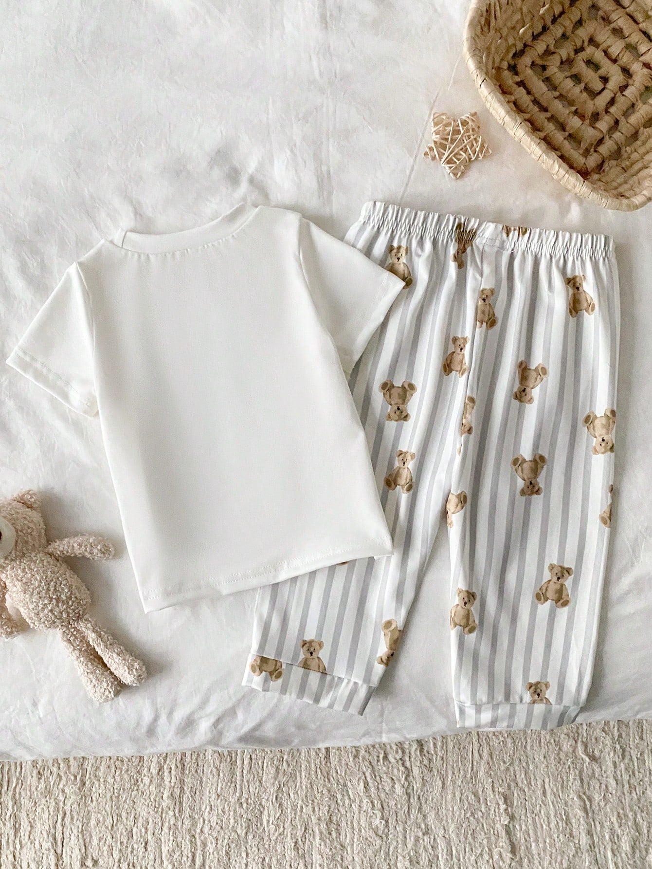 2pcs Baby Boy Cute Bear Print Gray&White Striped Short Sleeve Top And Pants Pajama Set,Summer Family Matching,Brown And White Polka Dot Sleepwear