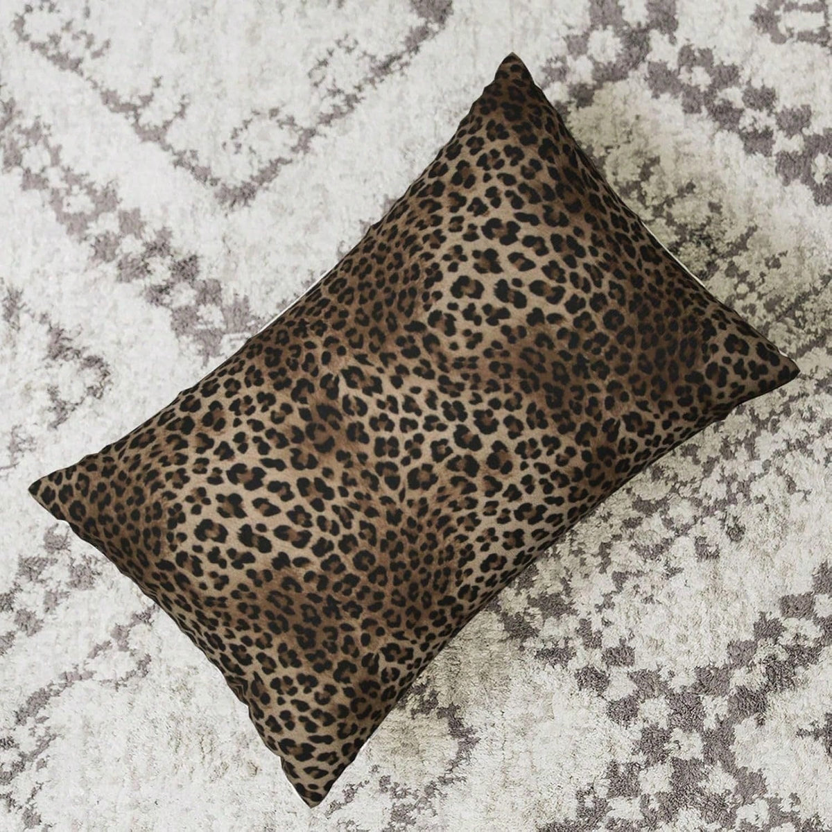 2pcs Leopard Print Pillow Covers, Soft & Comfortable Leopard Pillowcases, Animal Skin Leopard Print, Modern Decorative Throw Pillow Covers, Cabin Decor, Sofa Room Cushion Covers (16x16 Inch, 18x18 Inc