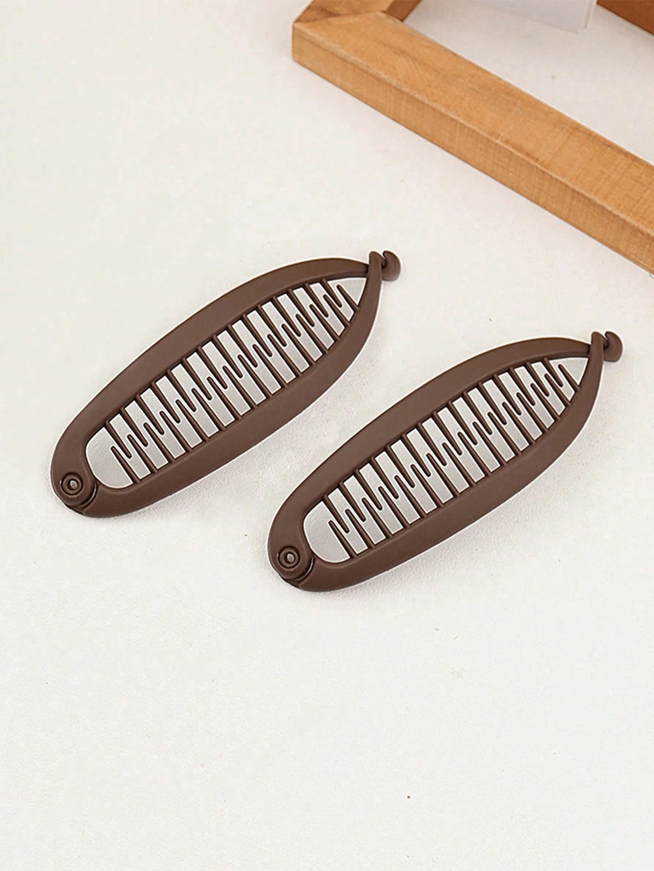 2pcs Matte Wavy Hair Clips, Beach Party Ponytail Clips, Bun Maker, Banana Hair Clips Hair Accessories