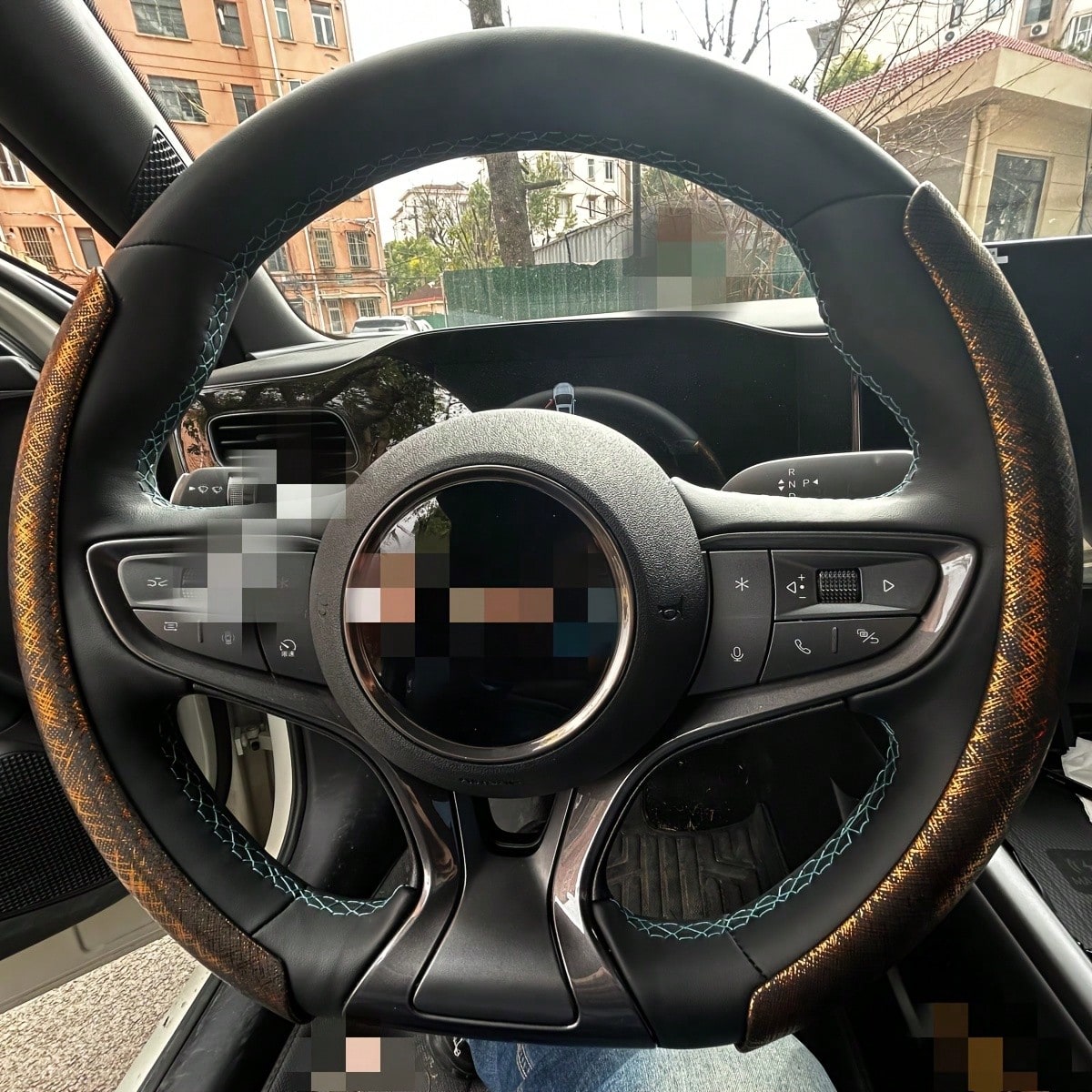 2pcs Personalized Non-Slip Steering Wheel Cover- Faux Gold Silk Fabric Pattern + Easy Installation + No Inner Ring, For Car/MPV/SUV/RV/Pickup/Van/D-Shape/O-Shape/Round Steering Wheel