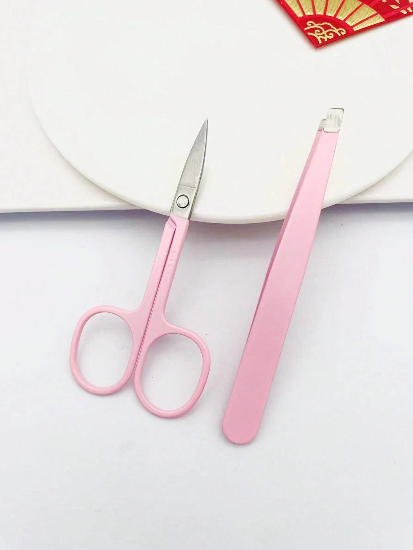 2pcs/Set, 1 Black Eyebrow Scissors + 1 Black Eyebrow Tweezer, Eyebrow Grooming Kit, Beauty Tools, Suitable For Home And Commercial Use, Travel Friendly, Distribution, Gift For Girls, Home Decor, Vanit